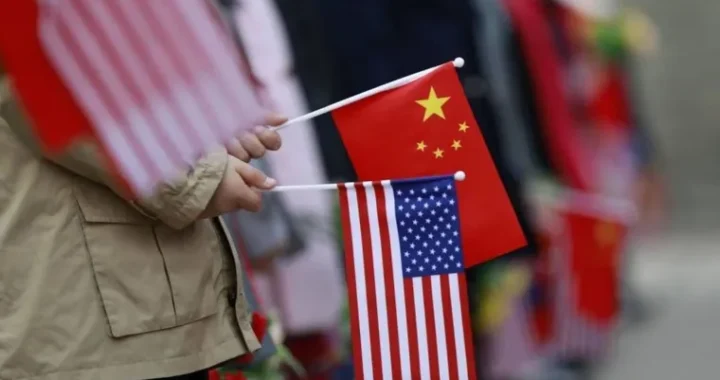 EE.UU. recurre al proteccionismo para no depender de China en la «Nueva Guerra Fría»