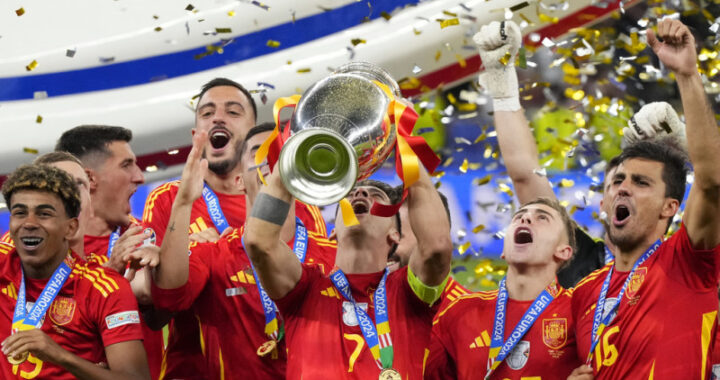 La música dominicana animó la celebración de los jugadores de España al alcanzar la Eurocopa