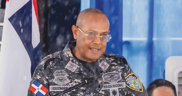 Abinader promete hablar en los próximos días del cambio del director de la Policía